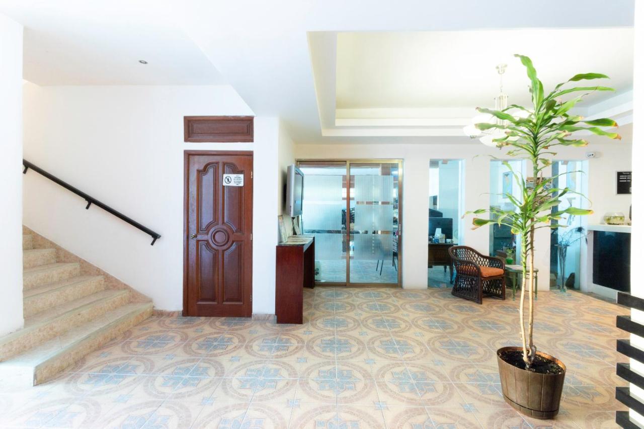 צ'טומאל Hotel Gandhi מראה חיצוני תמונה