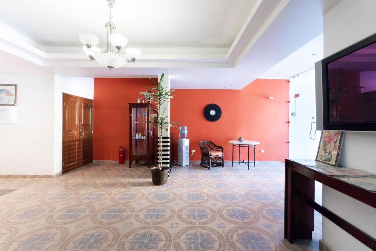 צ'טומאל Hotel Gandhi מראה חיצוני תמונה