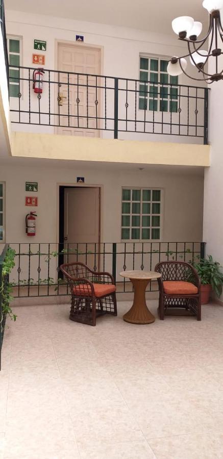 צ'טומאל Hotel Gandhi מראה חיצוני תמונה