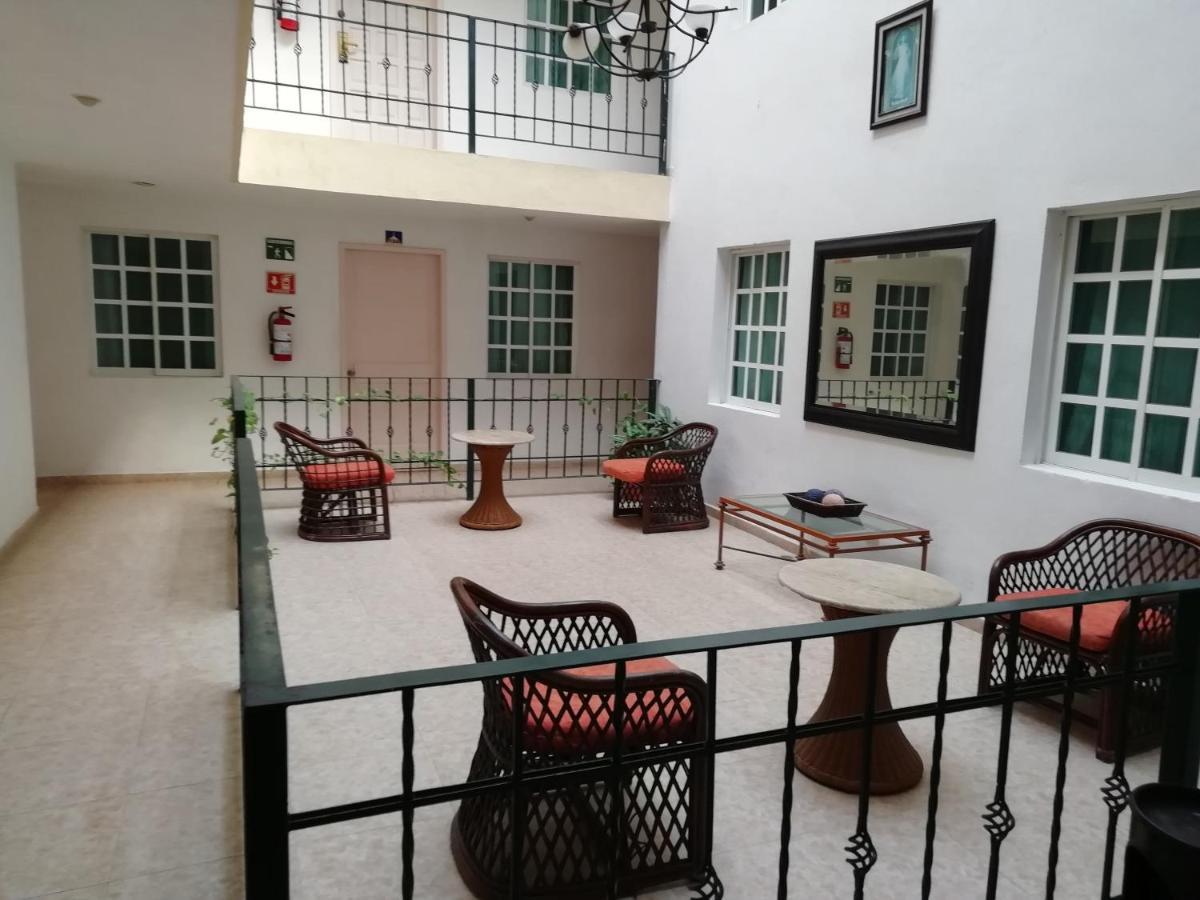 צ'טומאל Hotel Gandhi מראה חיצוני תמונה