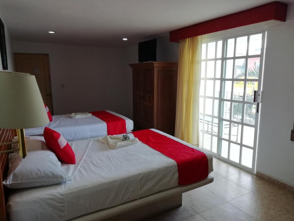 צ'טומאל Hotel Gandhi מראה חיצוני תמונה