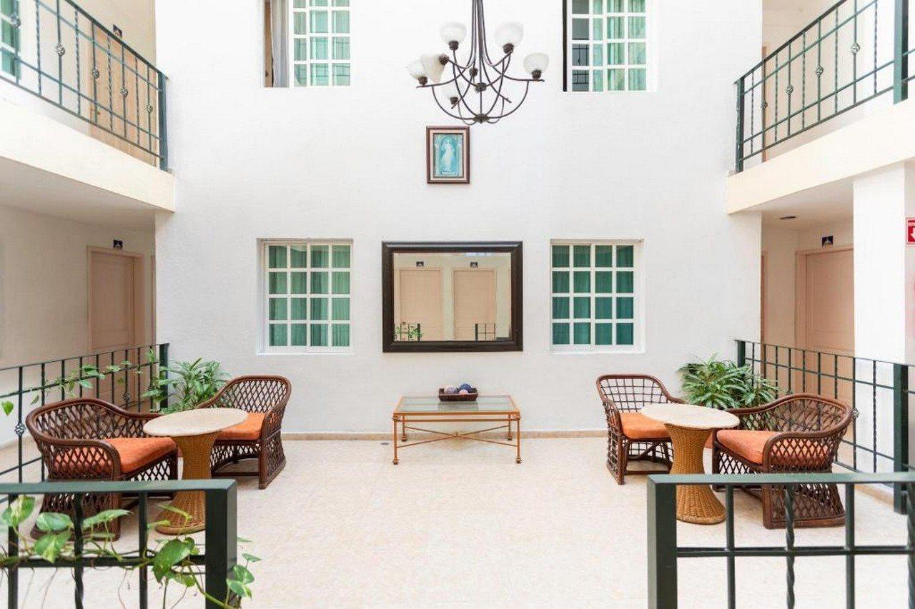 צ'טומאל Hotel Gandhi מראה חיצוני תמונה